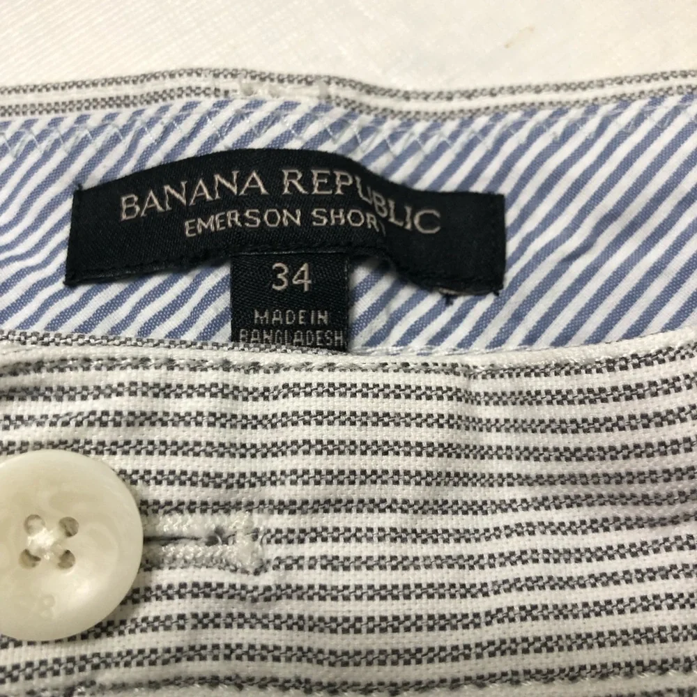 Banana Republic | Pinstripe Emerson Shorts Preppy Gray Ivory